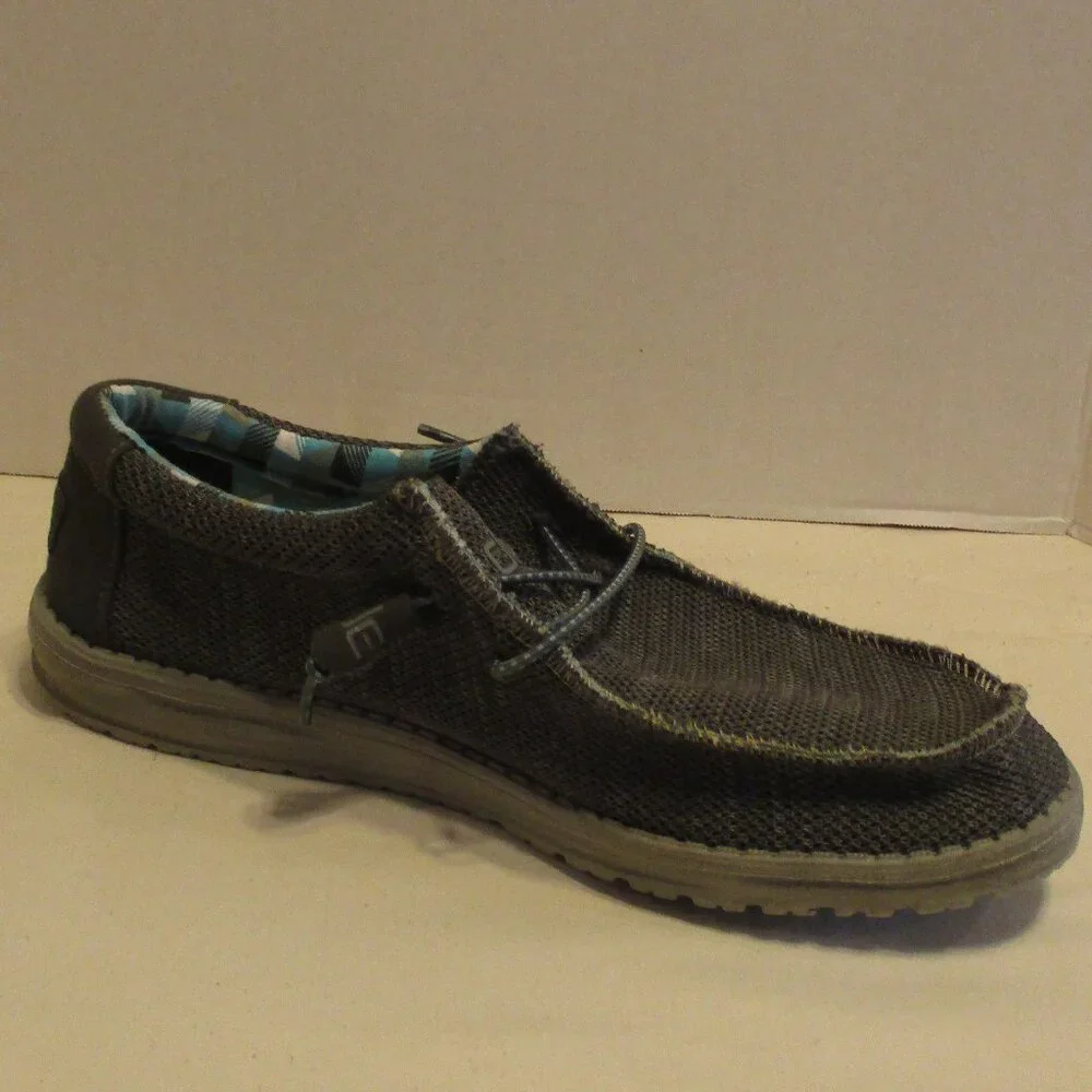 Hey Dude Shoes Wally Sox Men Size 9 Charcoal Travel Airport Vacation Fun Shoes